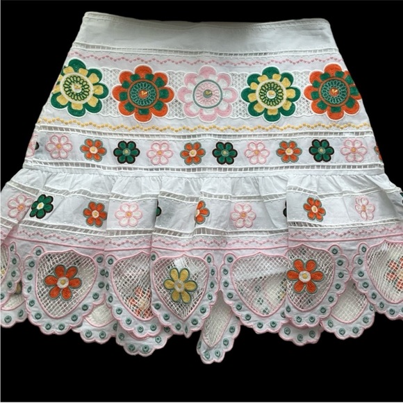 NWT Zara White Floral Embroidered Skorts - Picture 11 of 15